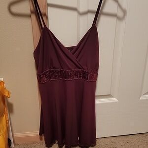 Maroon tank